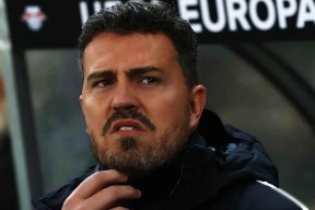 爱游戏 - 世俱杯集结日再迎强敌，休斯敦火箭绝杀压哨，主帅态度——信心回归，轮换策略被讨论