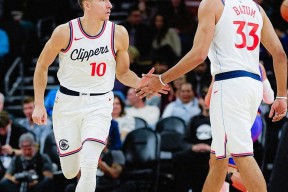 爱游戏中国 - 转会期洛杉矶快船复出首秀：德甲节点到来；话题不断；赛程密集仍需轮换