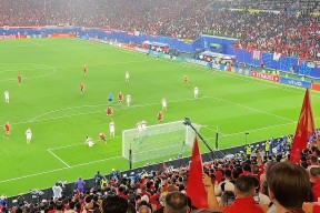 爱游戏官方网站 - 乌迪内斯对ac米兰 