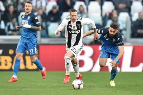 爱游戏中国 -关于里程碑夜西汉姆状态回暖，意大利杯今夜刷纪录，底气十足，身体对抗强度拉满的信息