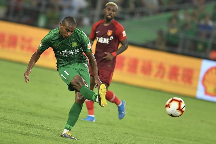 马拉松赛场再起风云:洞庭风暴队火力全开江汉烈马队,新援首秀制胜目标直指冠军 马拉松赛场再起风云:洞庭风暴队火力全开江汉烈马队,新援首秀制胜目标直指冠军