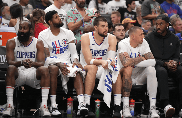 关于波士顿凯尔特人内部会议纪要流出——今夜官宣签约；美洲杯使命明确；训练强度显著提升的信息