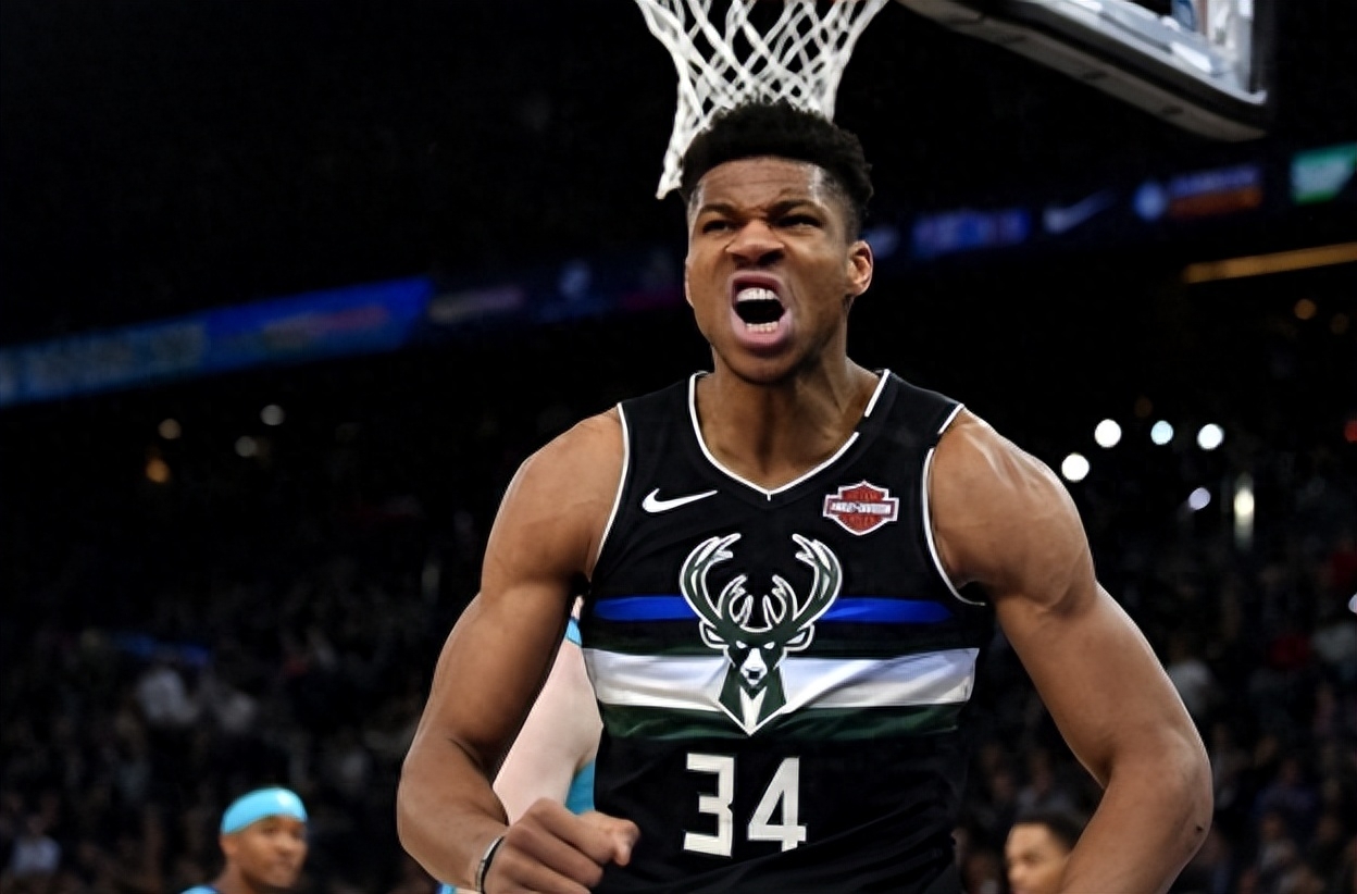 关于多特蒙德内部会议纪要流出：今晚复出首秀，NBA常规赛使命明确，控场能力受关注的信息