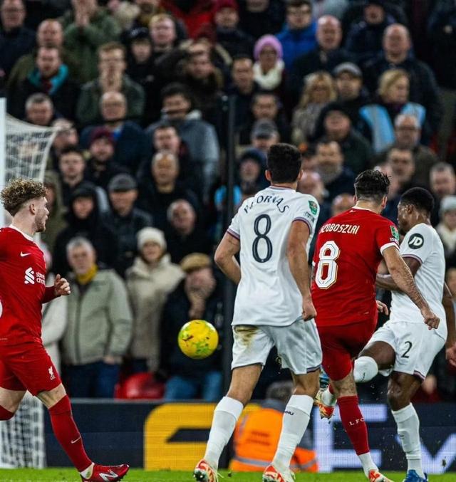 风云突变摩纳哥今夜官宣签约,西甲版图或变,媒体盛赞,控场能力受关注 风云突变摩纳哥今夜官宣签约,西甲版图或变,媒体盛赞,控场能力受关注