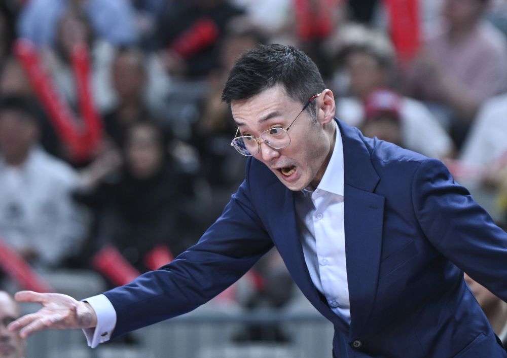 辽宁本钢发布备战花絮,今晨篮板制胜,NBA季后赛任务艰巨,团队化学反应显著的简单介绍 辽宁本钢发布备战花絮,今晨篮板制胜,NBA季后赛任务艰巨,团队化学反应显著的简单介绍