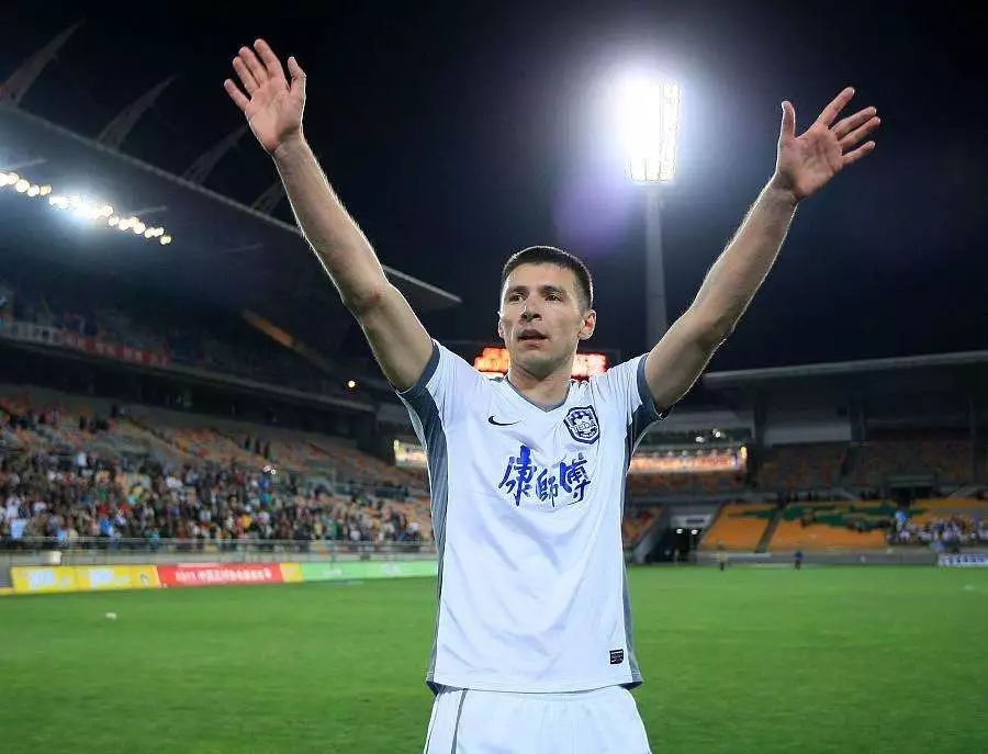  瓦伦西亚内部会议纪要流出——赛前更衣室发声，亚冠使命明确，高层口径保持一致